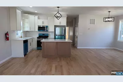 51 John Ryle Avenue A #A, Haledon, NJ 07508 - Photo 4