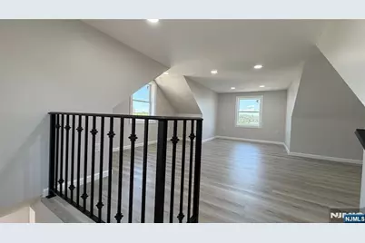 51 John Ryle Avenue B #B, Haledon, NJ 07508 - Photo 18