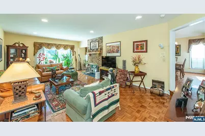 138 Day Court, Mahwah, NJ 07430 - Photo 12