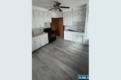 89 8th Avenue 2 #2, Paterson, NJ 07524 - Photo 4