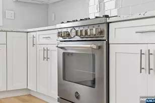 425 Grandview Pl, Fort Lee, NJ 07024 - Photo 12