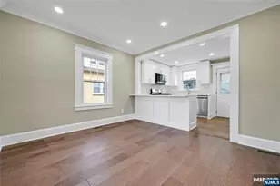 25 Marinus St, Rochelle Park Township, NJ 07662 - Photo 8