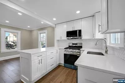 25 Marinus Street, Rochelle Park Township, NJ 07662 - Photo 6