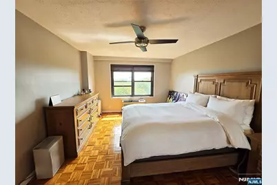2348 Linwood Avenue 7L #7L, Fort Lee, NJ 07024 - Photo 8