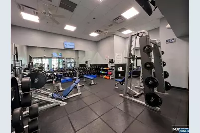 7000 Jfk Blvd E, West New York, NJ 07093 - Photo 8