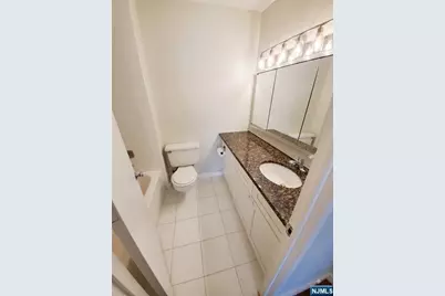 7000 Jfk Blvd E, West New York, NJ 07093 - Photo 6