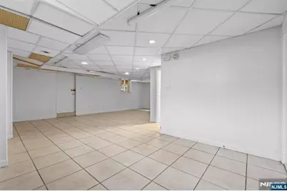 56 Cecelia Avenue, Cliffside Park, NJ 07010 - Photo 20