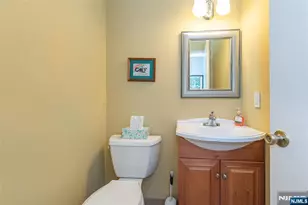45 Sampson Street 11, Saddle Brook Township, NJ 07663 - Photo 10