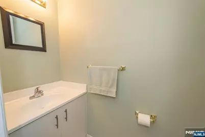 45 Sampson Street 11 #11, Saddle Brook Township, NJ 07663 - Photo 18