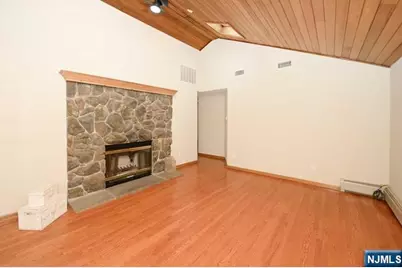 13 Orangeburgh Road, Old Tappan, NJ 07675 - Photo 4