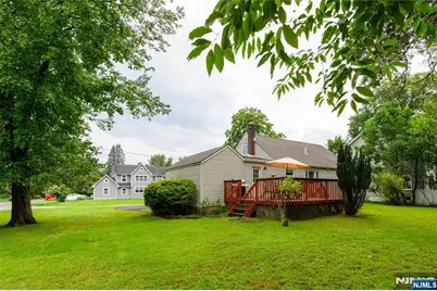 46 Linwood Avenue, Midland Park, NJ 07432 - Photo 22