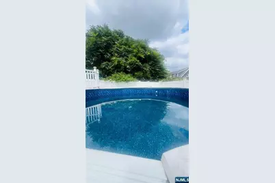 420 Dewitt Avenue, Belleville, NJ 07109 - Photo 20