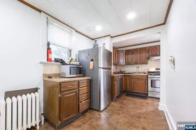 420 Dewitt Avenue, Belleville, NJ 07109 - Photo 4