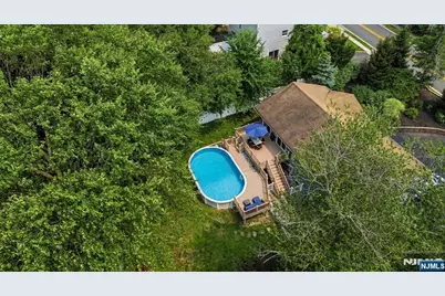 364 Piermont Avenue, Hillsdale, NJ 07642 - Photo 26