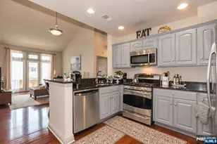 7400 River Road 434, North Bergen, NJ 07047 - Photo 2