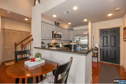 7400 River Road 434 #434, North Bergen, NJ 07047 - Photo 4