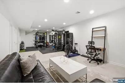21 Chestnut Court, Cedar Grove, NJ 07009 - Photo 18