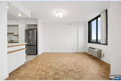 1265 15th Street 14C #14C, Fort Lee, NJ 07024 - Photo 8