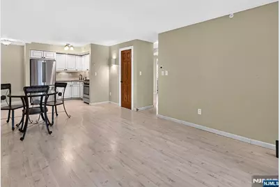 1510 Faulkner Court, Mahwah, NJ 07430 - Photo 10