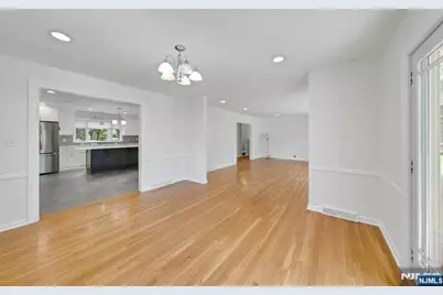 27 Stone Fence Road, Allendale, NJ 07401 - Photo 16