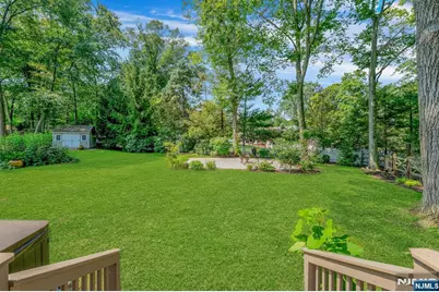27 Stone Fence Road, Allendale, NJ 07401 - Photo 14