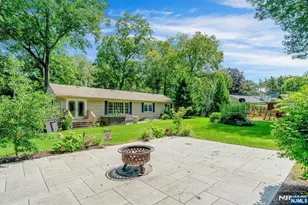 27 Stone Fence Rd, Allendale, NJ 07401 - Photo 34