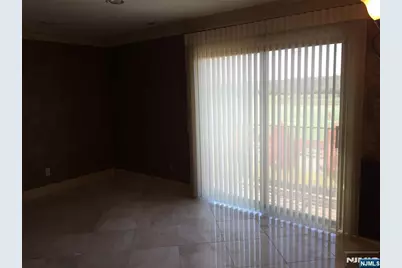 825 Riverside Avenue 16 #16, Lyndhurst Township, NJ 07071 - Photo 8