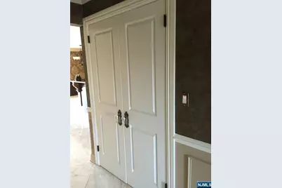 825 Riverside Avenue 16 #16, Lyndhurst Township, NJ 07071 - Photo 20