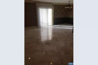 825 Riverside Avenue 16 #16, Lyndhurst Township, NJ 07071 - Photo 6