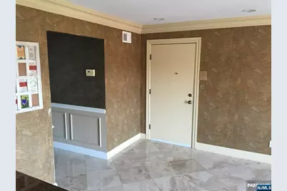 825 Riverside Avenue 16 #16, Lyndhurst Township, NJ 07071 - Photo 1