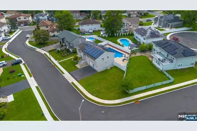 5 La Rosa Drive, Little Ferry, NJ 07643 - Photo 4