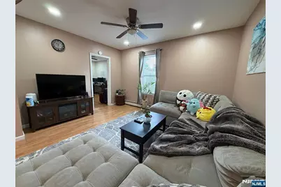 551 Hoboken 2 #2, Carlstadt, NJ 07072 - Photo 4