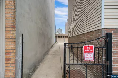 57 Madison Street, Newark, NJ 07105 - Photo 2