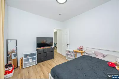 484 Prospect Street, East Orange, NJ 07017 - Photo 16