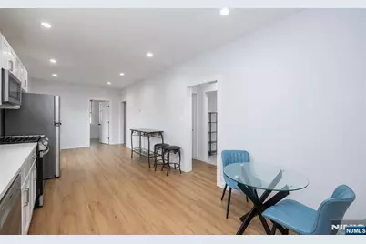 484 Prospect Street, East Orange, NJ 07017 - Photo 8