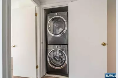308 Franklin Court, Edgewater, NJ 07020 - Photo 20