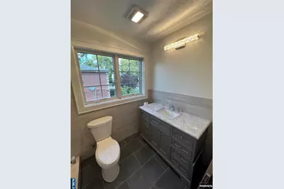 839 Pleasantview Terrace 2 #2, Ridgefield, NJ 07657 - Photo 8