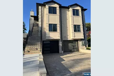 839 Pleasantview Terrace 2 #2, Ridgefield, NJ 07657 - Photo 1
