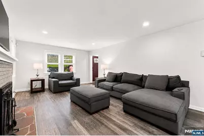 680 Northumberland Road, Teaneck Township, NJ 07666 - Photo 6