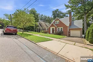 680 Northumberland Rd, Teaneck Township, NJ 07666 - Photo 42