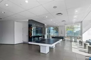 77 Hudson, Jersey City, NJ 07302 - Photo 2