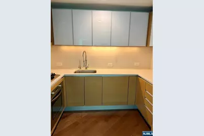 77 Hudson, Jersey City, NJ 07302 - Photo 10