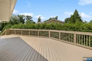 377 Chelsea St, Paramus, NJ 07652 - Photo 24