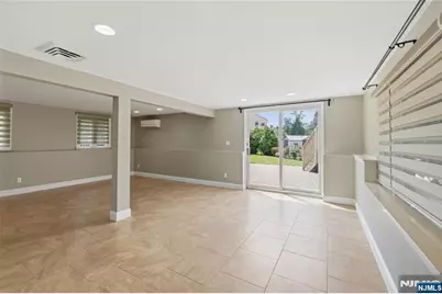 377 Chelsea Street, Paramus, NJ 07652 - Photo 18