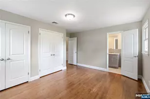 377 Chelsea St, Paramus, NJ 07652 - Photo 10