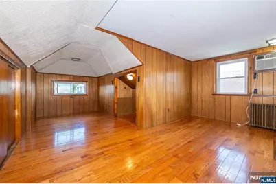 8-02 Henderson Boulevard, Fair Lawn, NJ 07410 - Photo 18