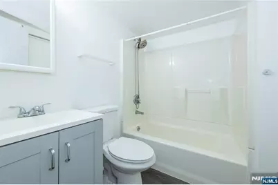 8-02 Henderson Boulevard, Fair Lawn, NJ 07410 - Photo 20