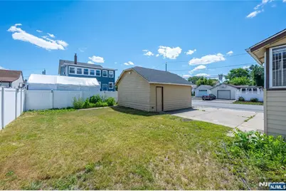 8-02 Henderson Boulevard, Fair Lawn, NJ 07410 - Photo 30