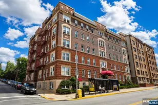 6045 Blvd East C9, West New York, NJ 07093 - Photo 1