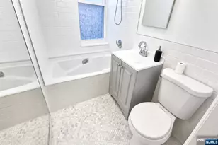 6045 Blvd East C9, West New York, NJ 07093 - Photo 4